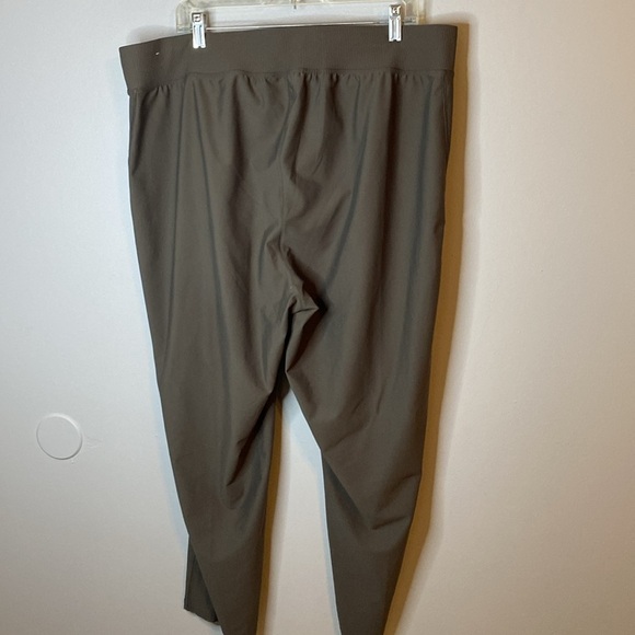 Old Navy Active Olive Green Powersoft Go Dry Pants with Pockets EUC Size XXL - Picture 6 of 8